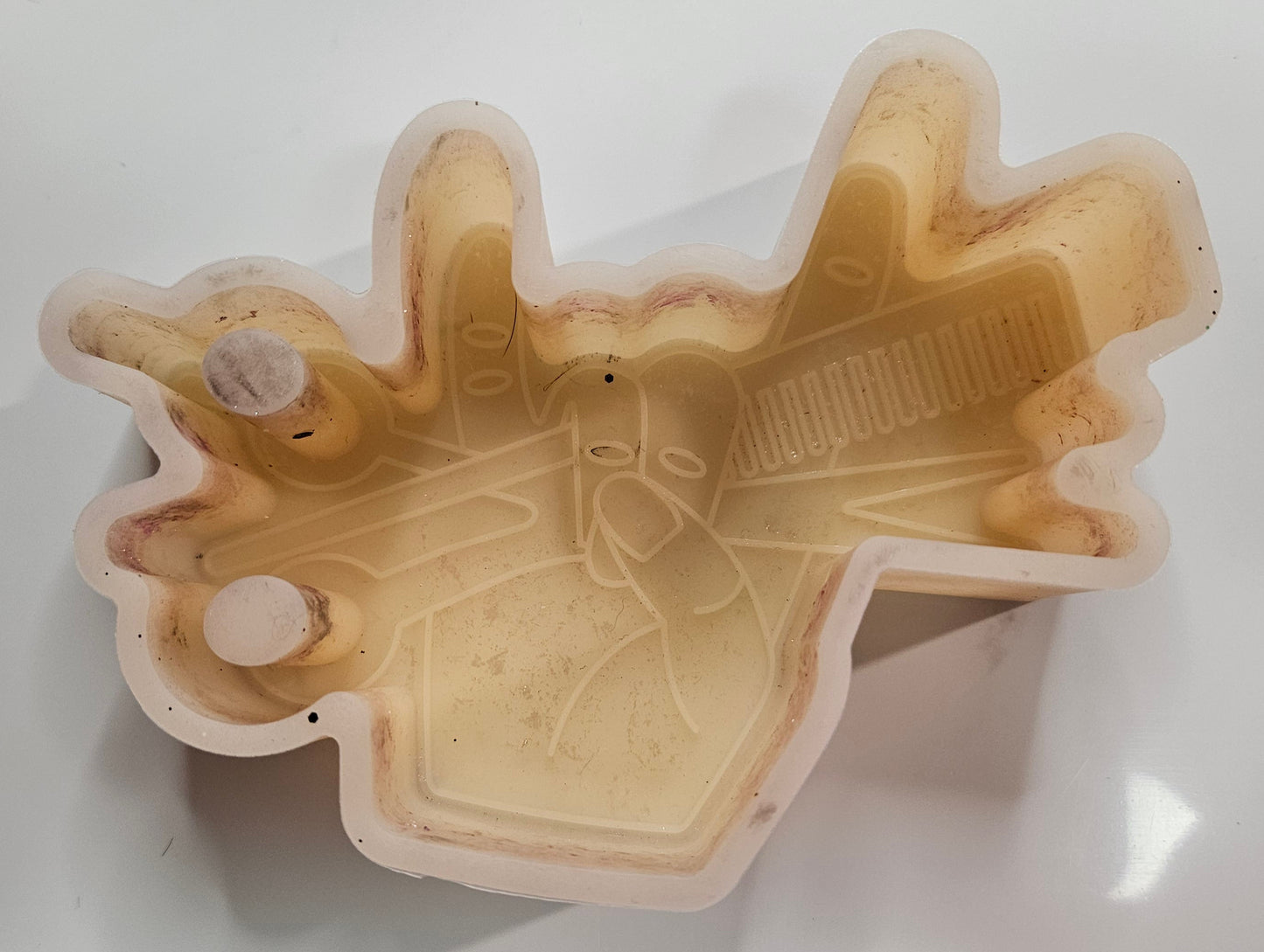 Mold Hairstylist W/ Scissors