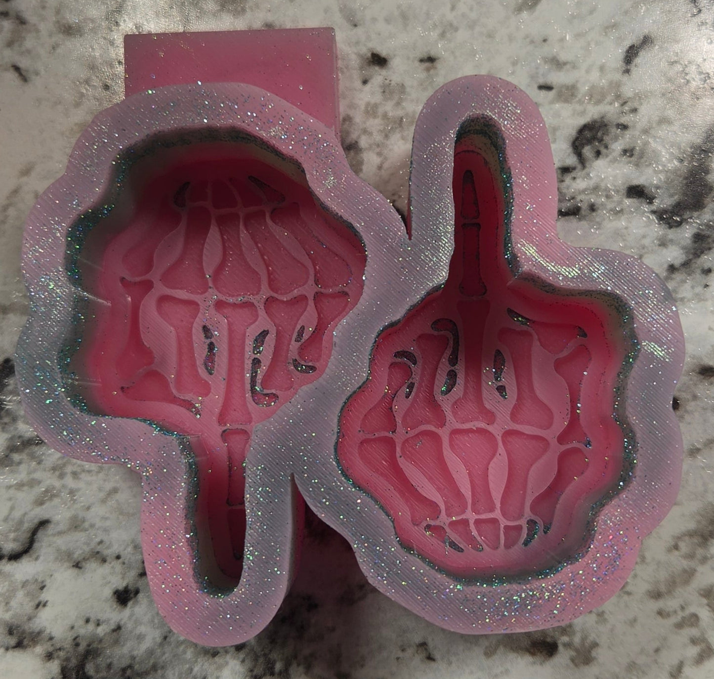 Mold Middle Finger Vents