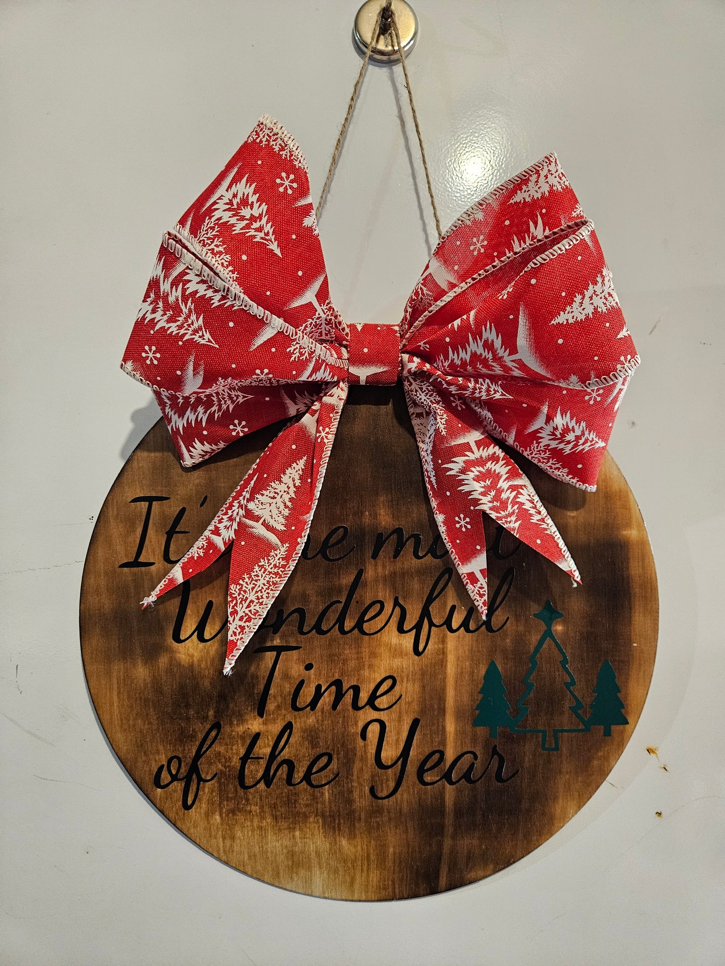 12" Circle Wood Sign "It's the most Wonderful time of year "