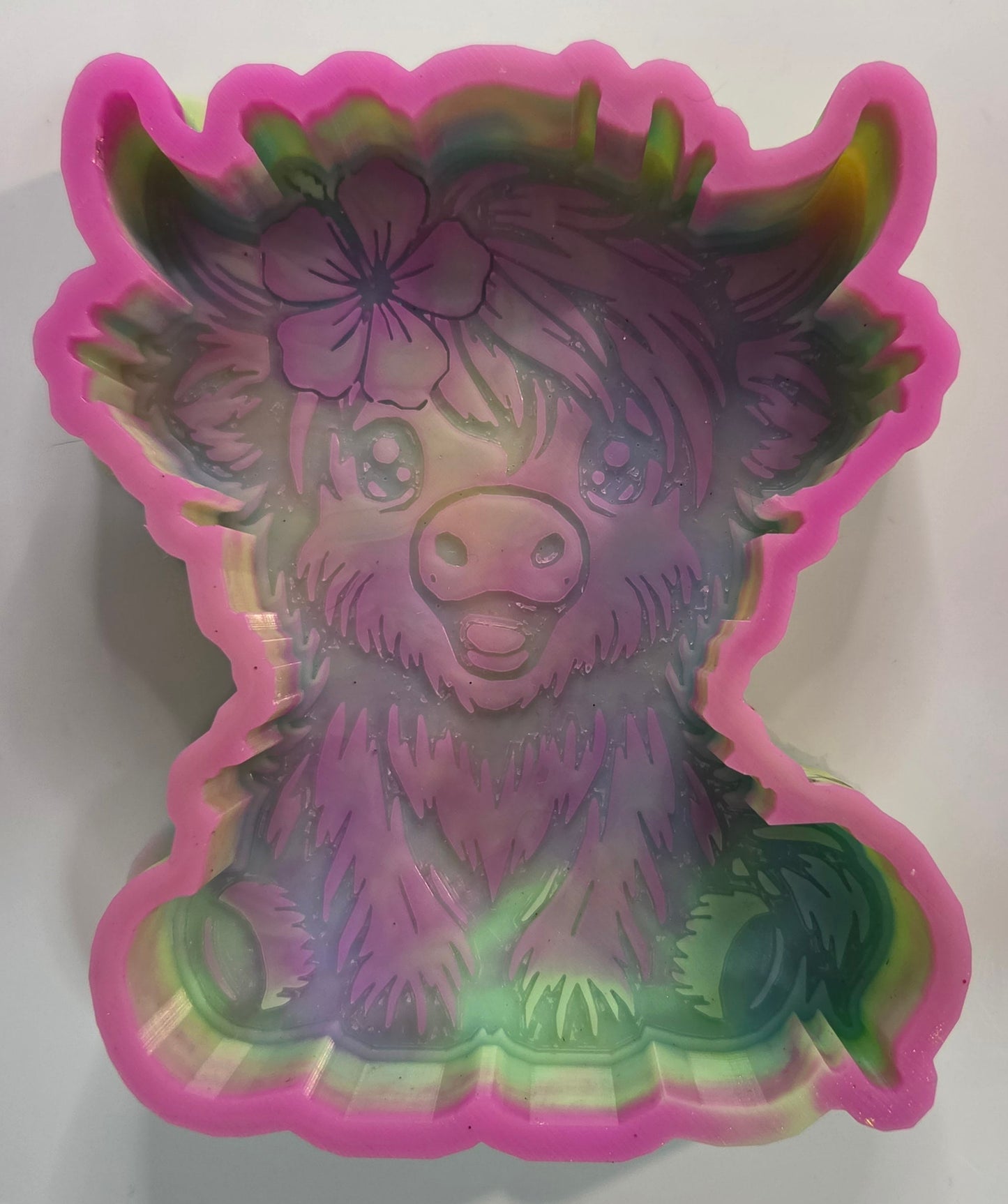 Mold Cow W/ Hawaiian Flower