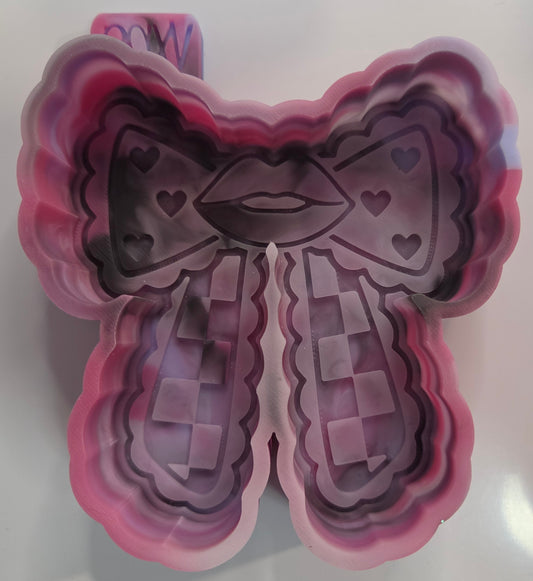 Mold Checkered Bow W/ Hearts and Lips