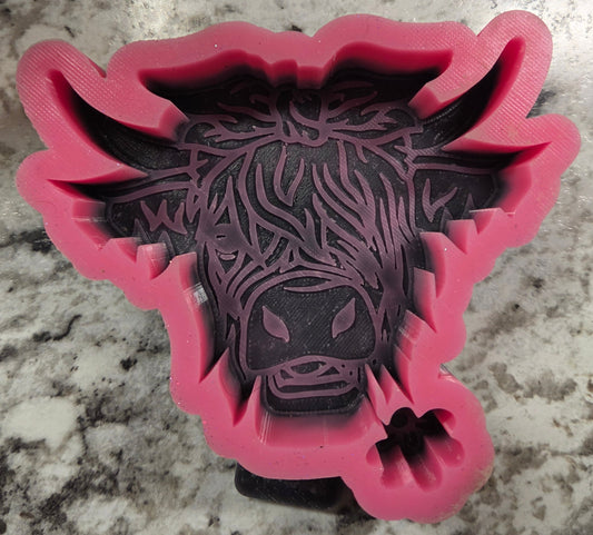 Mold Highland Cow Head W Bow Bandanna